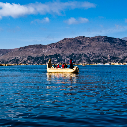 Lake Titicaca tour 2 days
